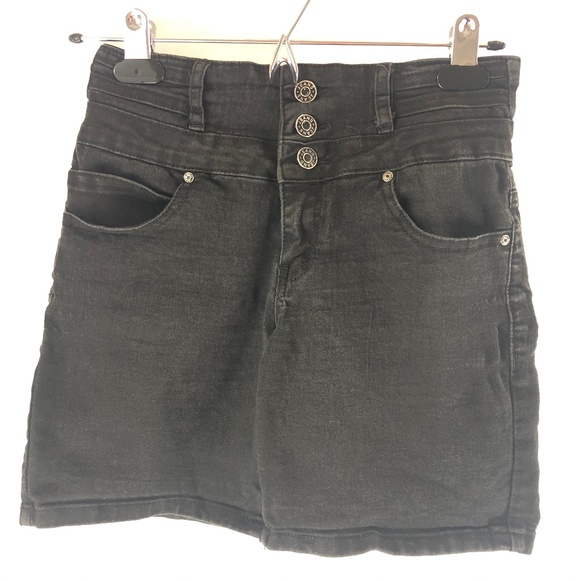 black denim shorts size 4